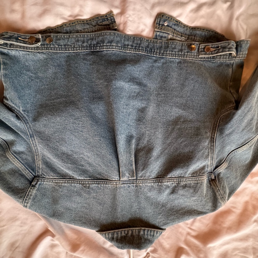 Universal Thread Pre Owned Jean Jacket - image 4